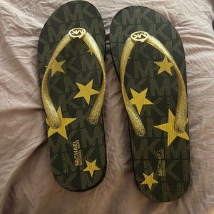 Micheal kors flip flop